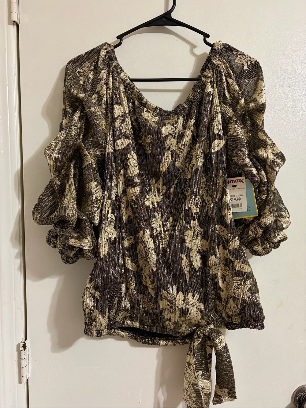 CeCe Gold Metallic Floral Puff-Sleeve Blouse - Picture 5 of 5